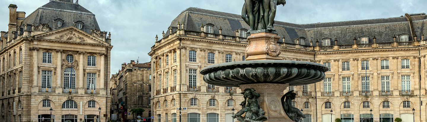 Place de la Bourse, Bordeaux. Photo by Xiquinho Silva/Flickr
